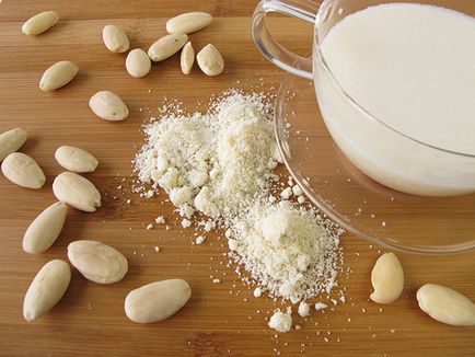 Laptele de legume sănătos - faceți-l singur! Almond, mac, nucă de cocos, dovleac, fulgi de ovăz