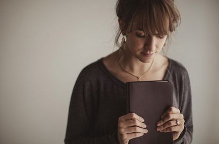5 motive false pentru a citi Biblia