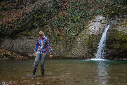 Ayuk Falls