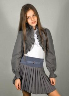 Bolero pentru fete (94 poze) tricotate, blana, elegante, pentru gimnastica, din iarba, alb,