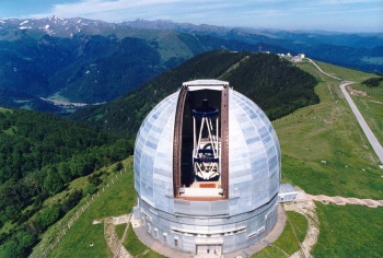 Fizmat Bank - de ce astronomii au nevoie de telescoape mari pentru articolele de fizică