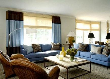 Блакитні штори в інтер'єрі кухні, вітальні, спальні