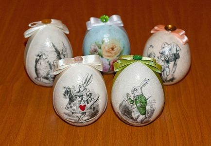 Як прикрасити яйця на Великдень своїми руками в домашніх умовах - поетапно з дітьми, декупаж з