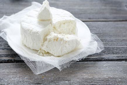 Hogyan válasszuk ki a Adygei sajt megfelelő táplálkozás