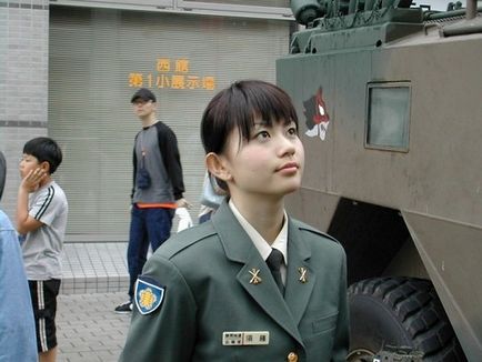 Як виглядає дівчина - солдат в 48 країнах стаття - росія - djamil (dzhiyan)
