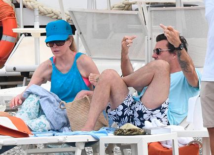 Kim Basinger și iubita ei mitch piatră își petrec vacanța în Sicilia, salut! Rusia