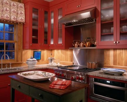 Кухня в дерев'яному будинку дизайн фото