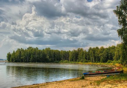 Ведмежий кут (база відпочинку на озері Увільди)