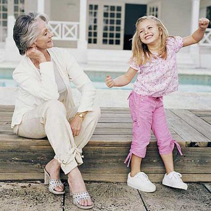 Не до онуків - про життя сучасних бабусь і дідусів, завжди у формі!
