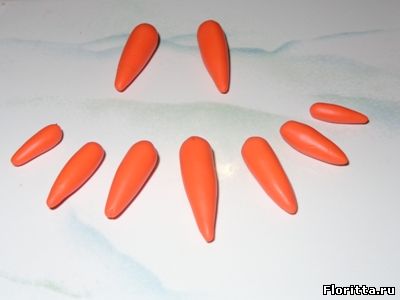 Вироби з полімерної глини морква