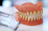 Proteza dinților din Kazan - inserați protezele dentare în clinica medicului dentist