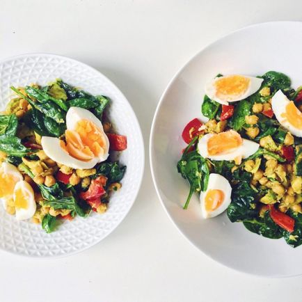Saláták a húsvéti asztalra húsvétkor érdekes receptet táplálékra saláták