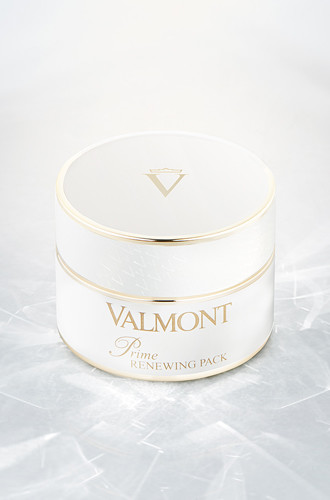 Cea mai scumpa cosmetica detox din crema de la Valmont, marie claire