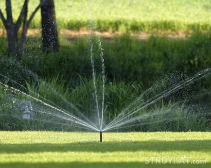 Sistem de irigare intrasoil - parcelă, grădină, grădină, cabană - irigarea terenului