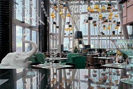 Sixty - це найвищий ресторан у європі! Детальніше читайте в нашому матеріалі