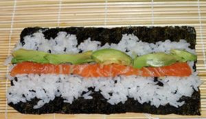Visătorul rulourilor de sushi este într-un vis să vadă ceea ce visează