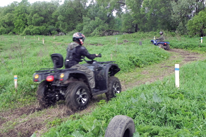 Track pentru ATV-uri în suburbii, recreere în suburbiile pe biciclete quad