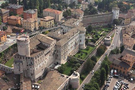 Trento, Olaszország - Útmutató Trento, fotók, épületek