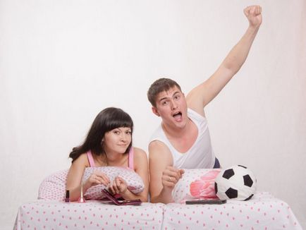 Căsătorit cu un fan de fotbal - ce să faci, club de femei