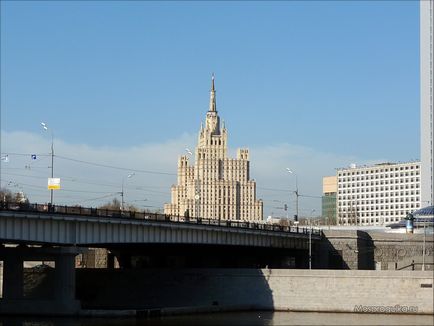 Житловий будинок на актори площі в Москві