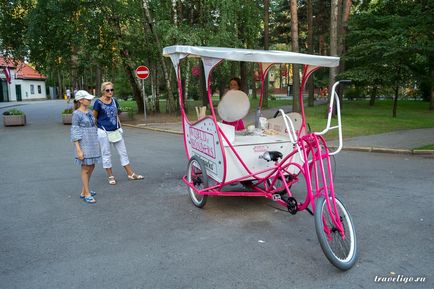 Gradina Zoologica a Rigului - istorie, obiective turistice si fotografii