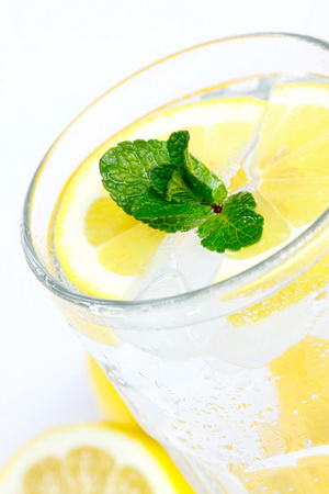 5 освіжає і корисних напоїв для літа