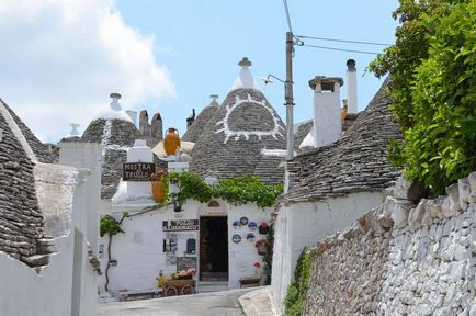 Alberobello - o poveste mica despre o calatorie de vara pe italia din Puglia, calatoresc usor!