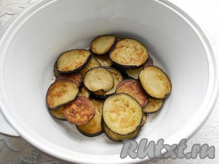 Баклажани, тушковані з перцем і помідорами - готуємо покроково з фото