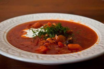 Borsch - o rețetă pentru gătitul modern la domiciliu cu o fotografie