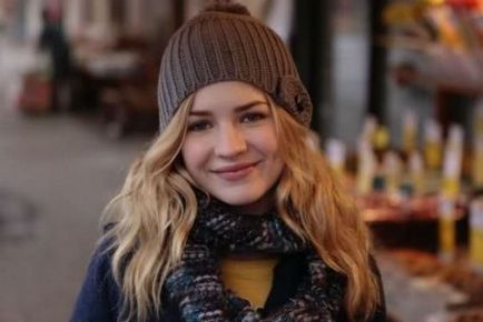 Britt Robertson - biografie, fotografie, viata personala, tip, inaltime, greutate