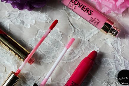 Olcsó trio Eveline Cosmetics folyékony rúzs, fényes és Chubby Stick - csapat bloggerek (folyékony) Olcsó trio Eveline Cosmetics folyékony rúzs, fényes és Chubby Stick - csapat bloggerek