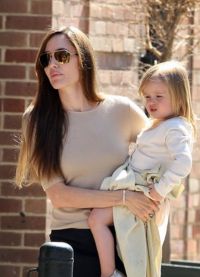 Fiica lui Angelina Jolie