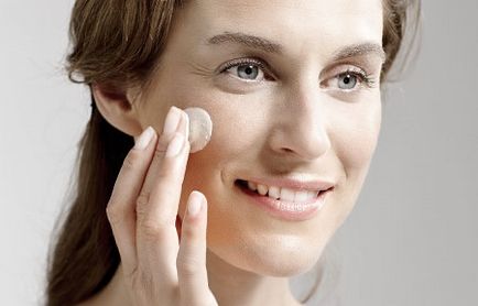 Îngrijirea zilnică a pielii pentru față (față) Îngrijirea zilnică a tenului facial