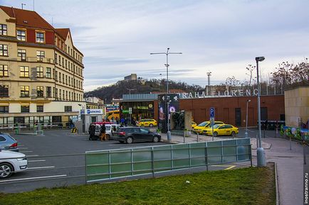 A fő buszpályaudvar Prága Firenze