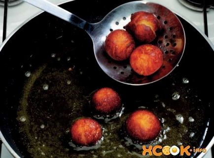 Gulab Jamuna - egyszerű, lépésről lépésre recept fotókkal, hogyan kell főzni