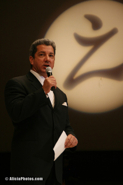 MMA ikon hang Oktogon Bruce Buffer