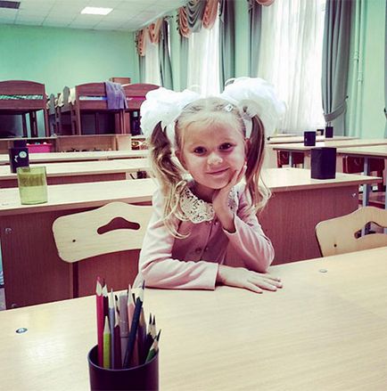 Irina Slutskaya pregătește o figurină patinată de la fiica ei, salut! Rusia