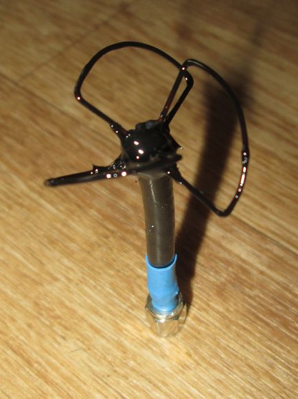 Termelés lóhere antenna, rc levegő (képernyő fokban) Termelés lóhere antenna, rc levegő