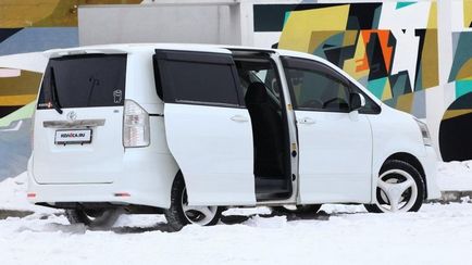 З життя мікробів досвід володіння toyota noah s