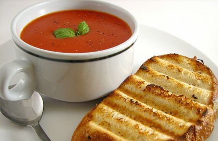 Як швидко зварити суп з томатного соку
