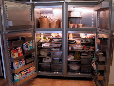 Як позбутися від запаху в холодильнику в домашніх умовах