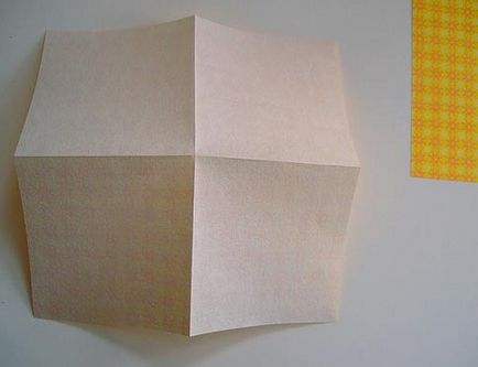Hogyan lehet a papír nyolcszögletű csillag-felfüggesztés
