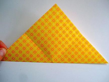Cum se face o stea-octogonală suspendată din hârtie