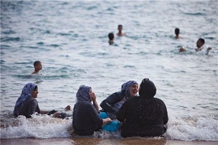 Cum se imbraca femeile in Israel (foto)