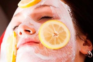 Як відбілити пігментні плями на обличчі в домашніх умовах
