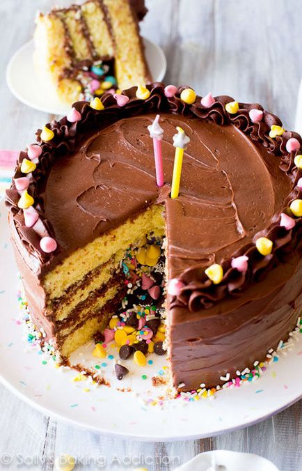 Як приготувати торт з сюрпризом