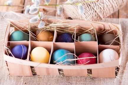 Cât de ușor și frumos să decorezi ouăle pentru Paște, umkra
