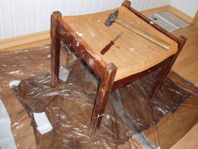 Як самому відновити старий стілець