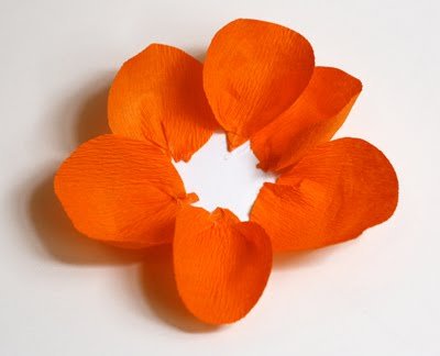Як зробити квітку з паперу відео-інструкція як робити з гофрованого паперу