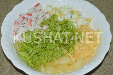 Salată de crab cu ananas și brânză